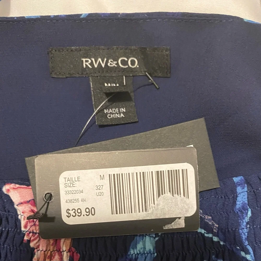 RW&CO. Navy Floral Blouse - Picture 7 of 7